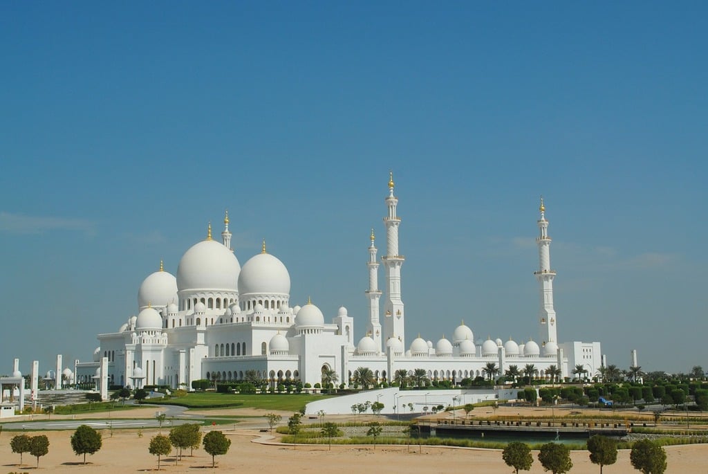 Al Sheikh Zayed Mosque